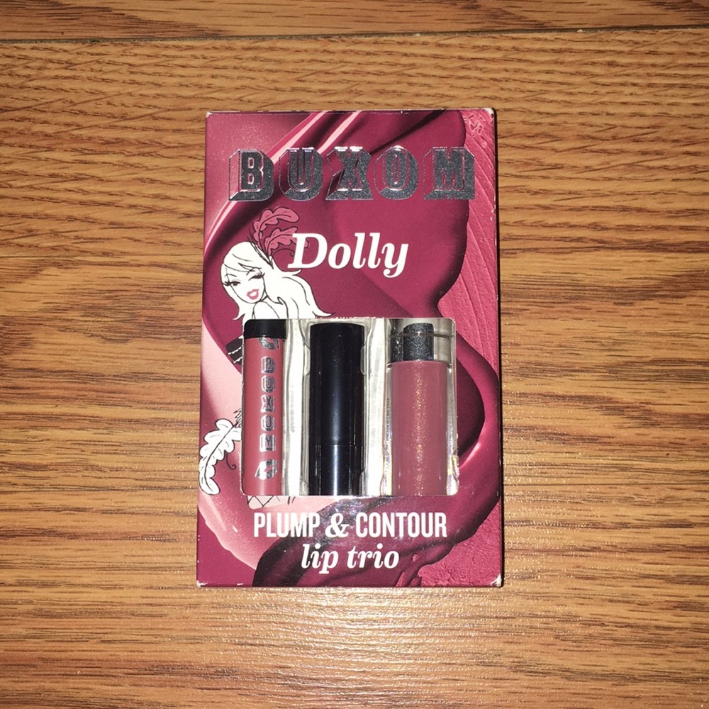 Buxom plumping lip trio